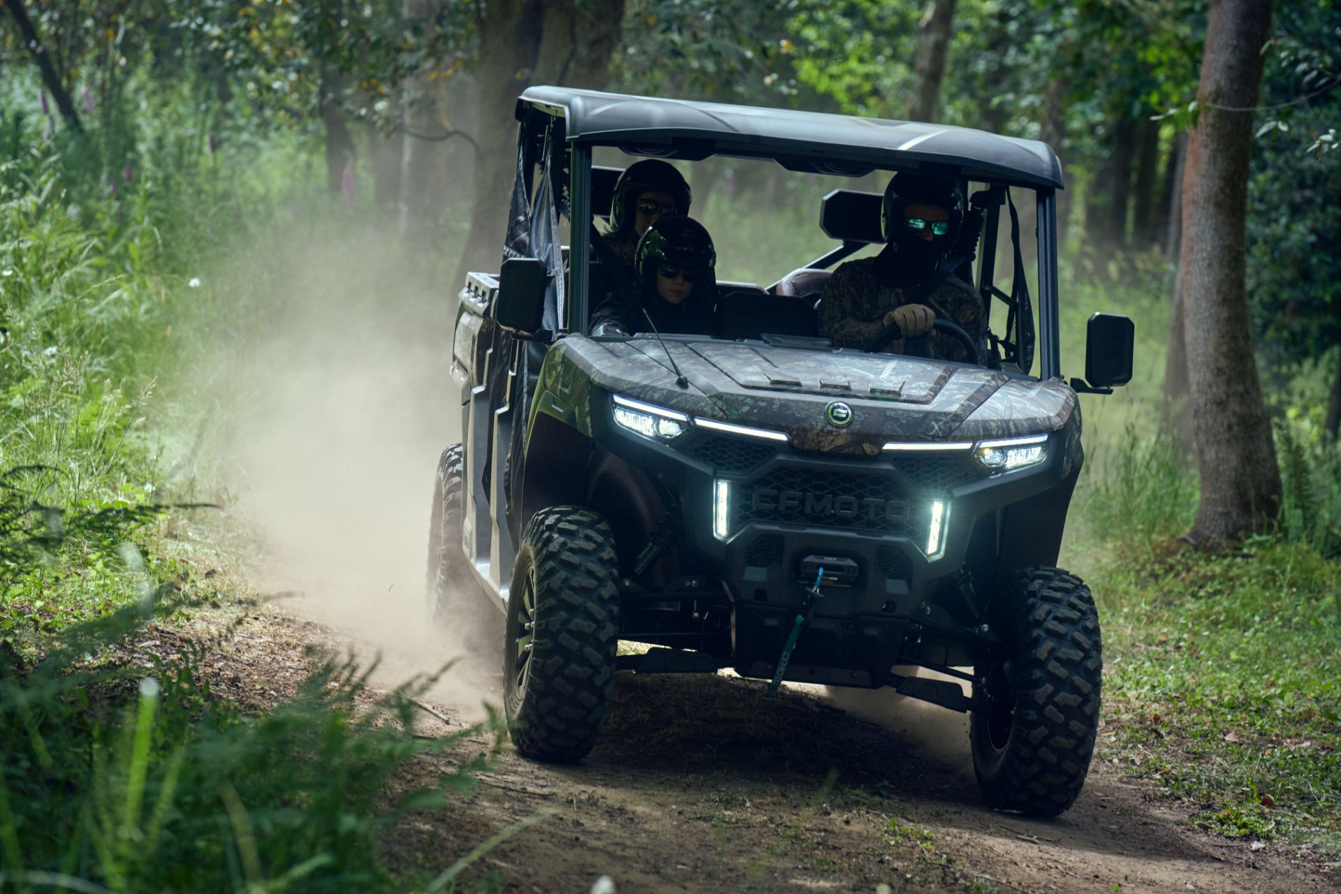 CFMoto U10 XL PRO Quad parked on scenic Balaton-felvidék trail - Gallery View
